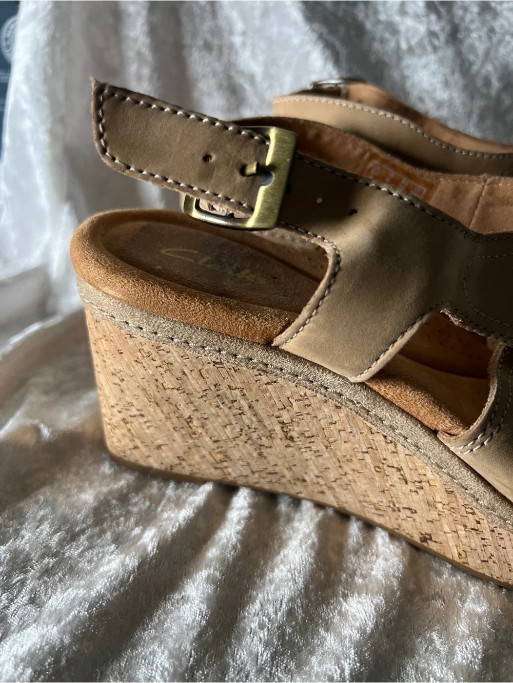 Clarks soft tan